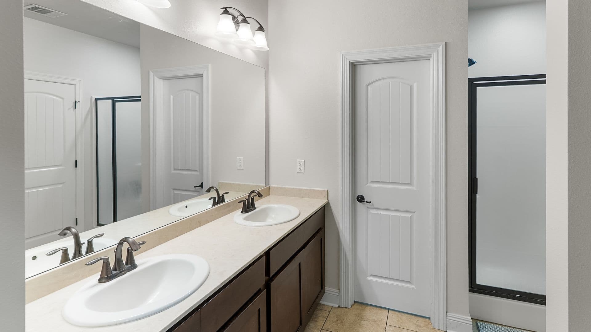 Prairieville House: 17634 Hoods Ridge Drive