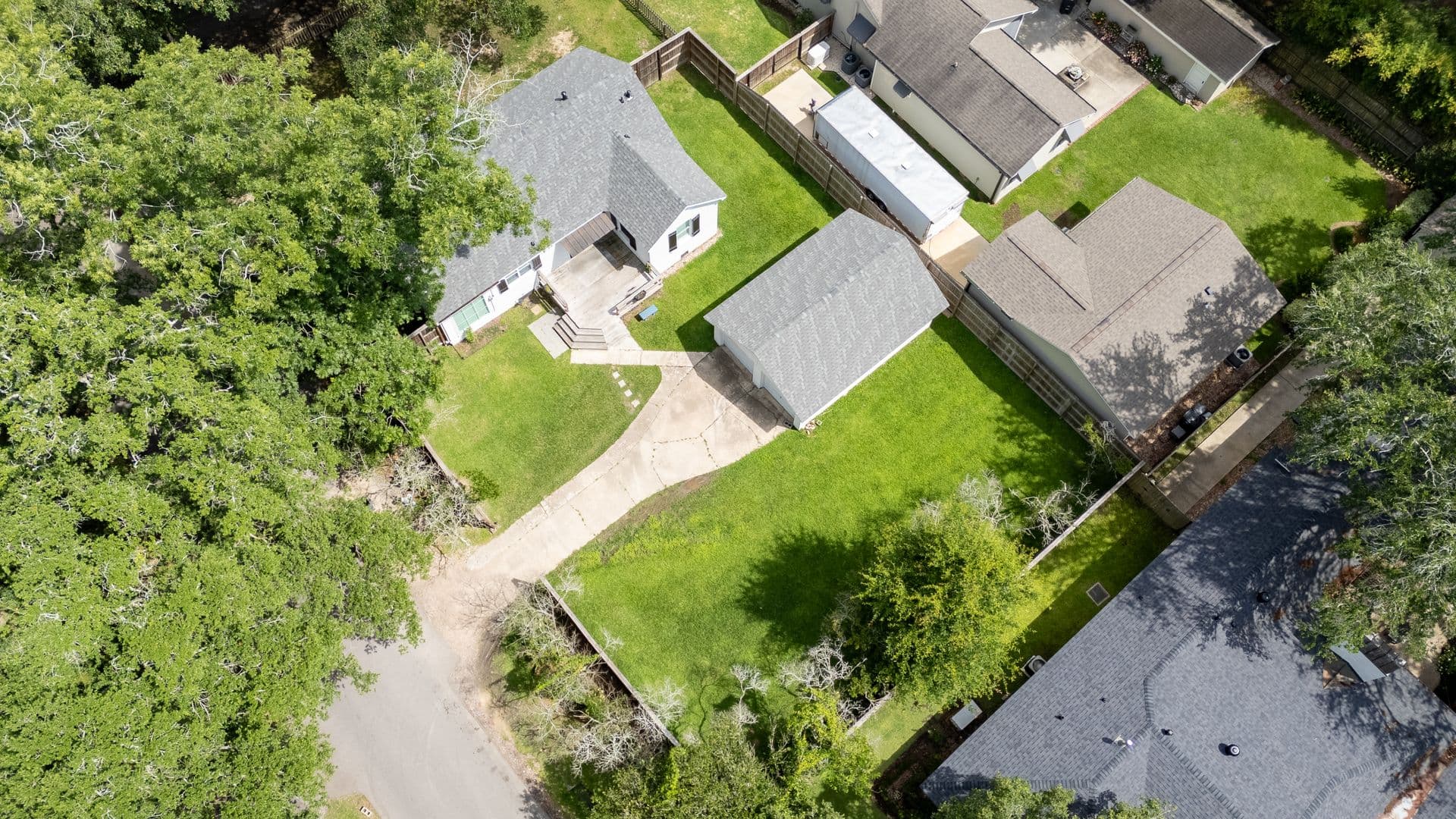 Baton Rouge House: 1447 Lee Dr.