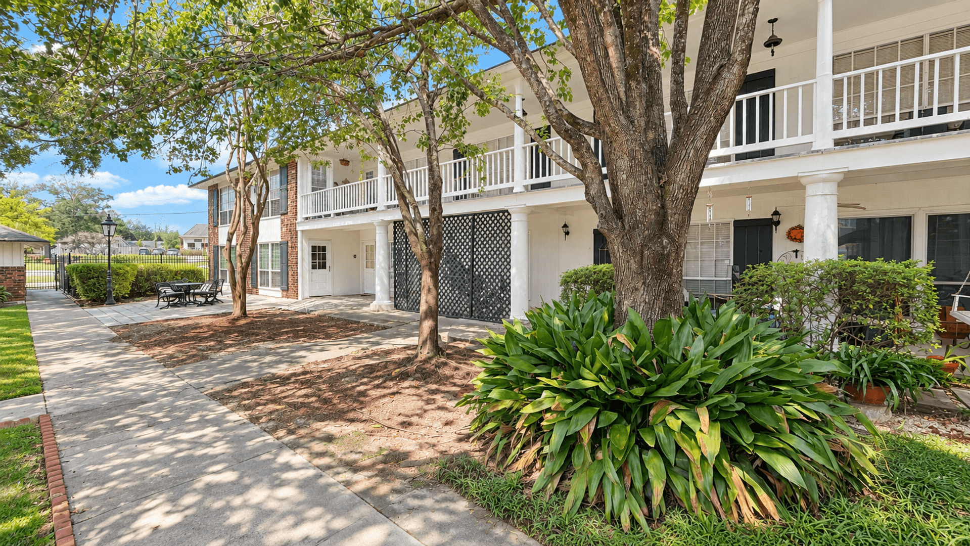 Baton Rouge House: 10448 Jefferson Highway