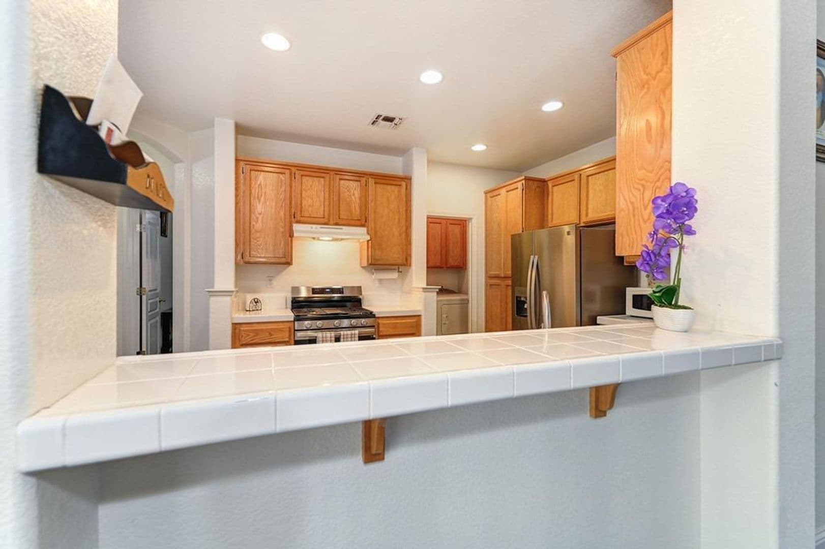 Sacramento House: 3737 Far Niente Way