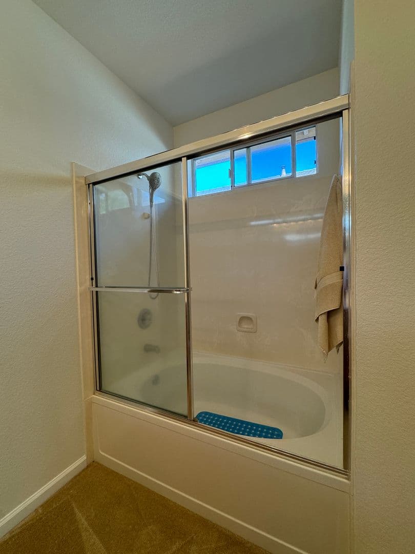 Elk Grove House: 7914 Mansell Way