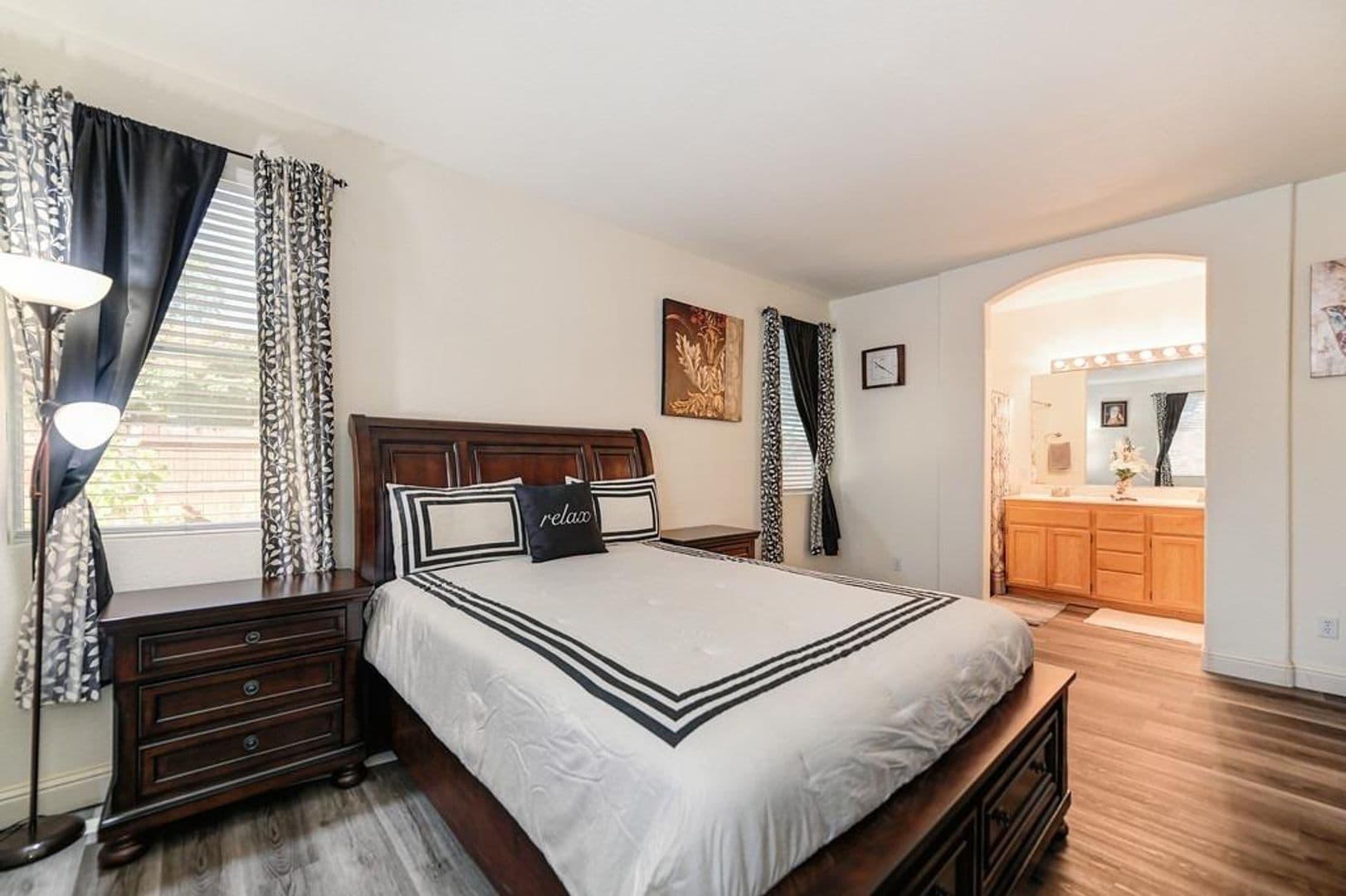 Sacramento House: 3737 Far Niente Way