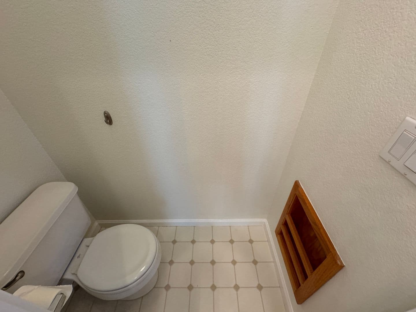 Elk Grove House: 7914 Mansell Way