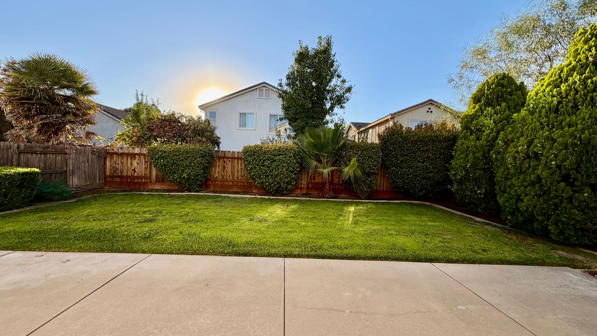 Sacramento House: 2958 Maybrook Drive
