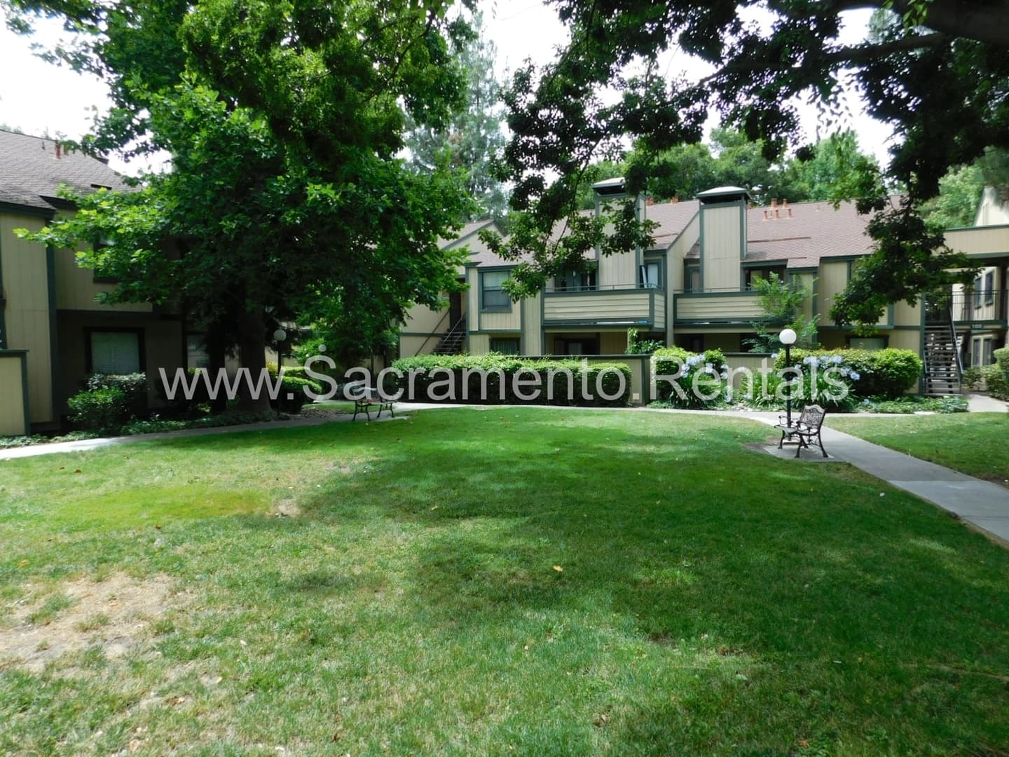 Sacramento House: 550 Del Verde Circle #5