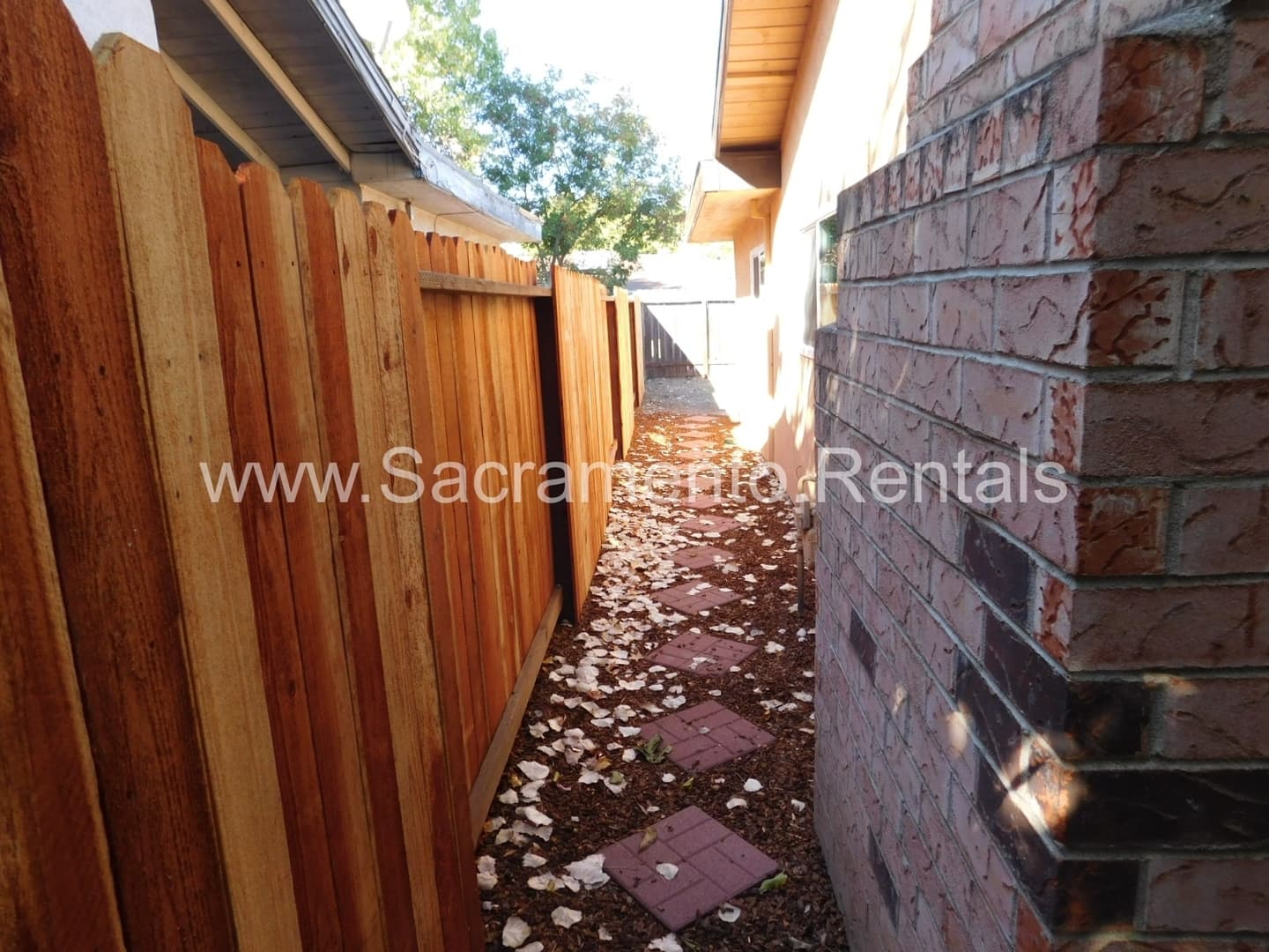 North Highlands House: 4005 Myrtle Avenue