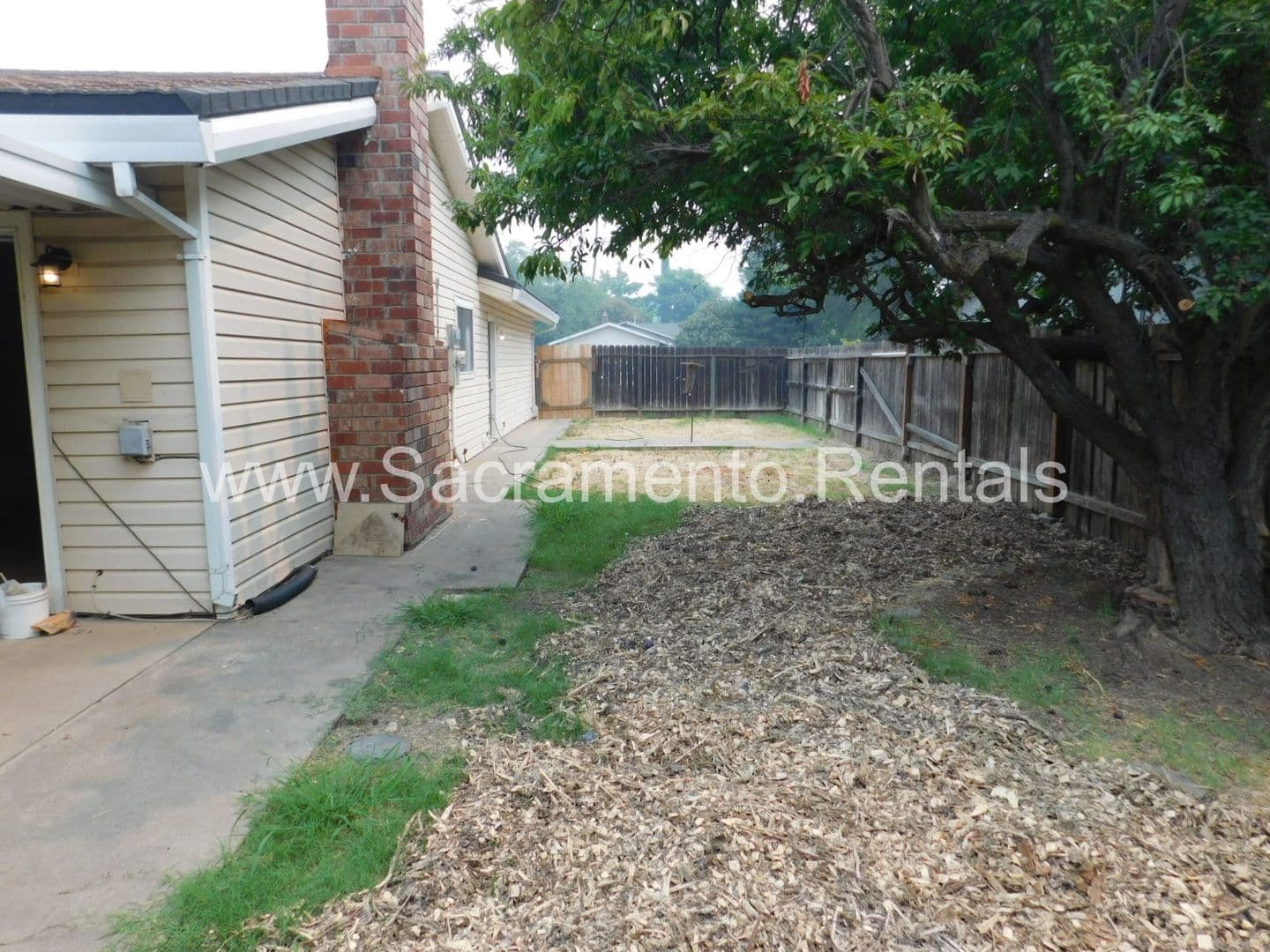 Sacramento House: 101 Kennelford Circle