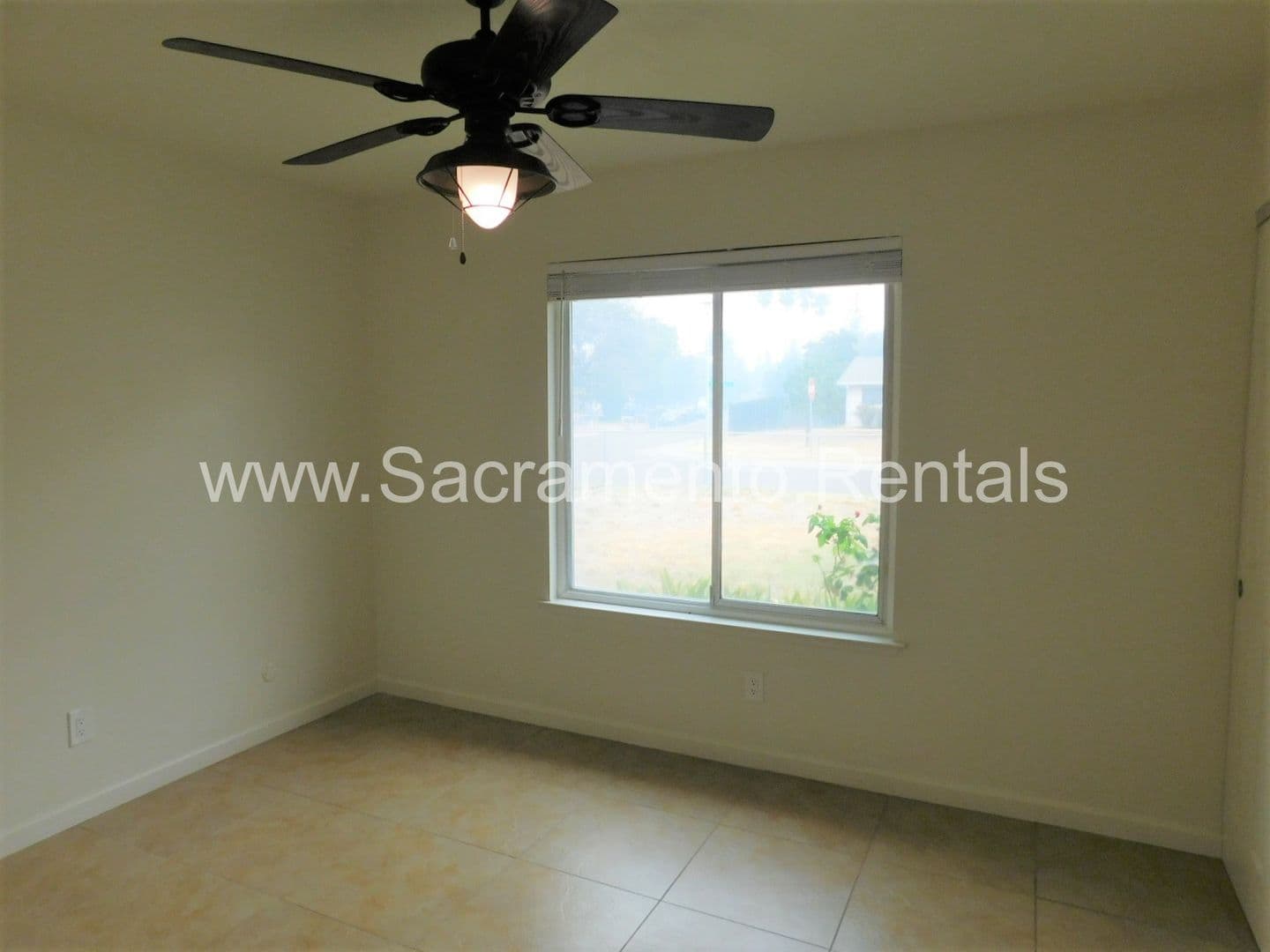 Sacramento House: 101 Kennelford Circle