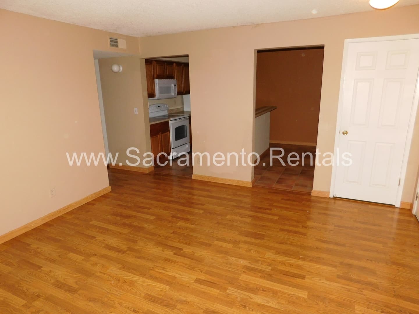 Sacramento House: 550 Del Verde Circle #5