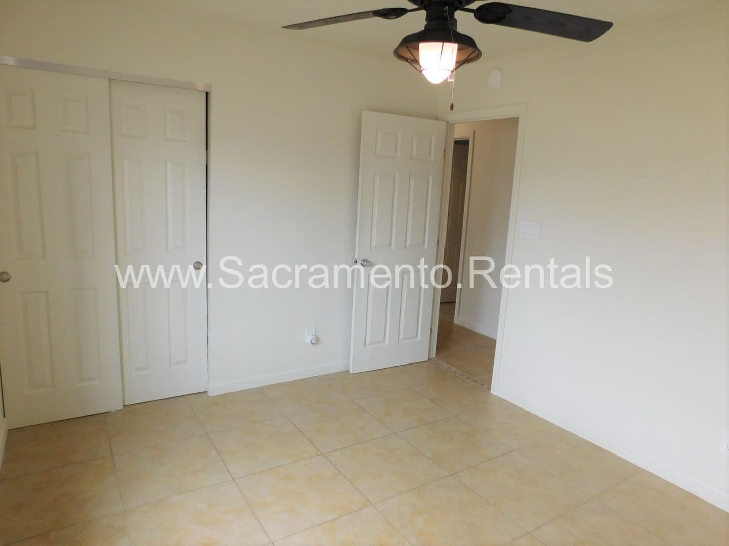 Sacramento House: 101 Kennelford Circle
