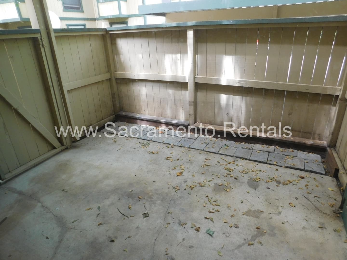Sacramento House: 550 Del Verde Circle #5