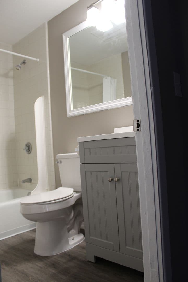 Storrs Apartment: 20 Carriage House Drive