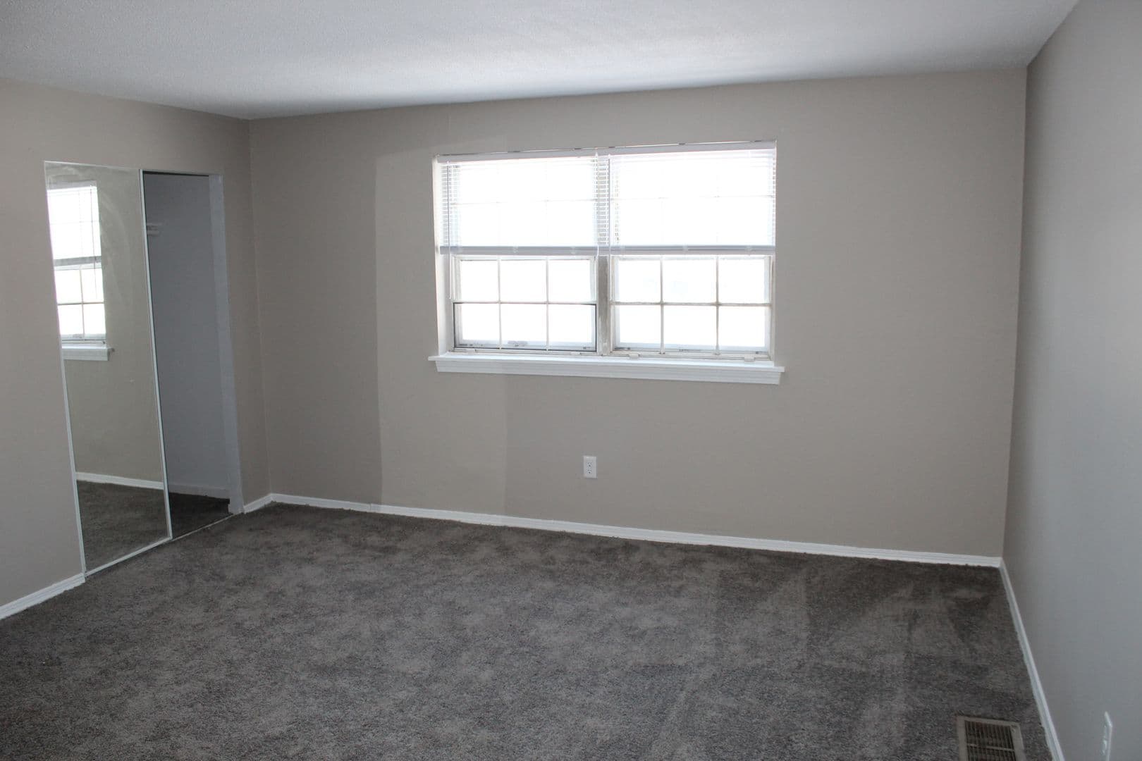 Storrs Apartment: 20 Carriage House Drive
