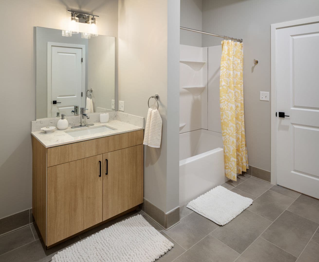Windsor Apartment: 150 Broad Street