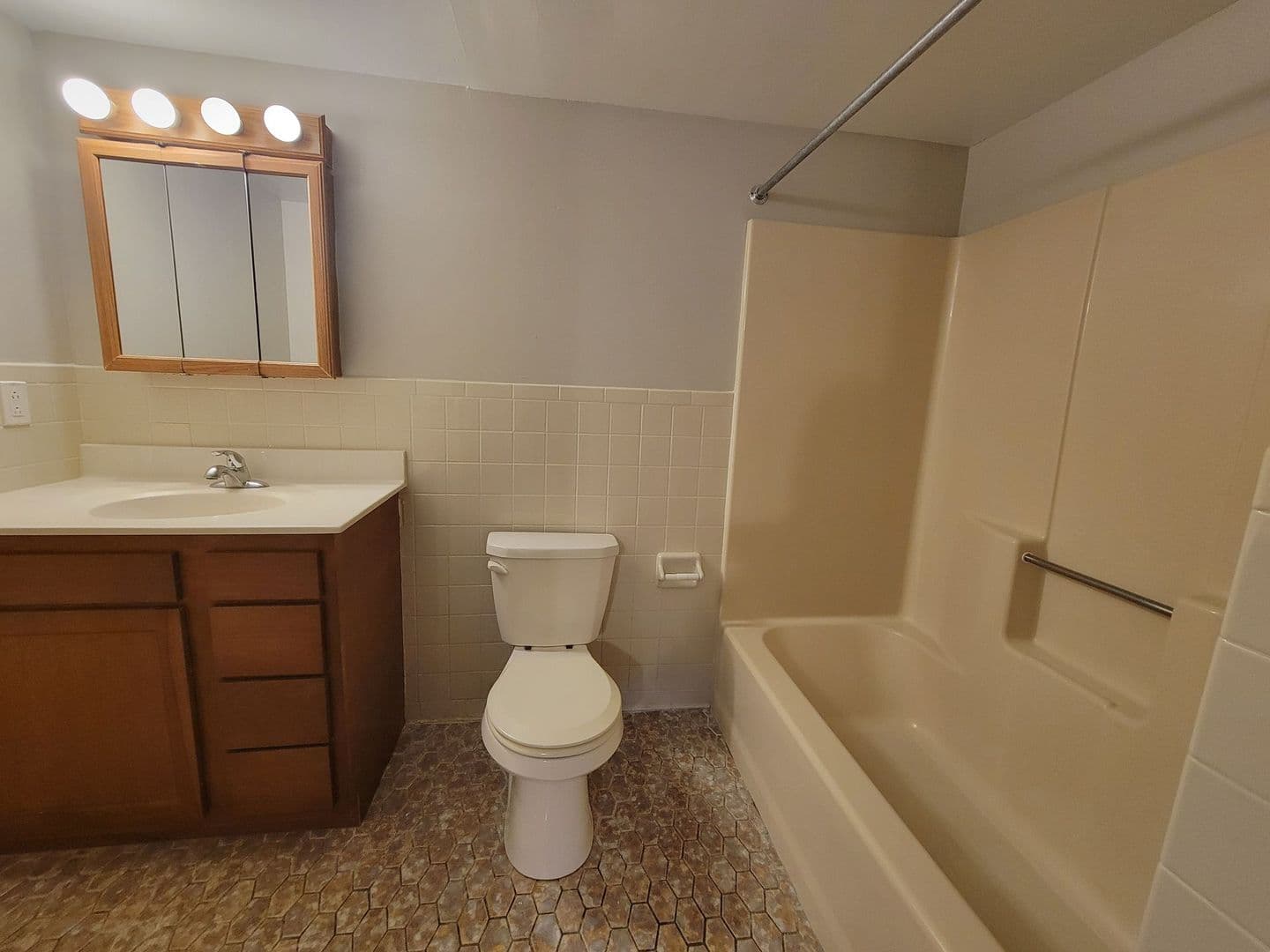 Troy Apartment: 110 Colleen Rd