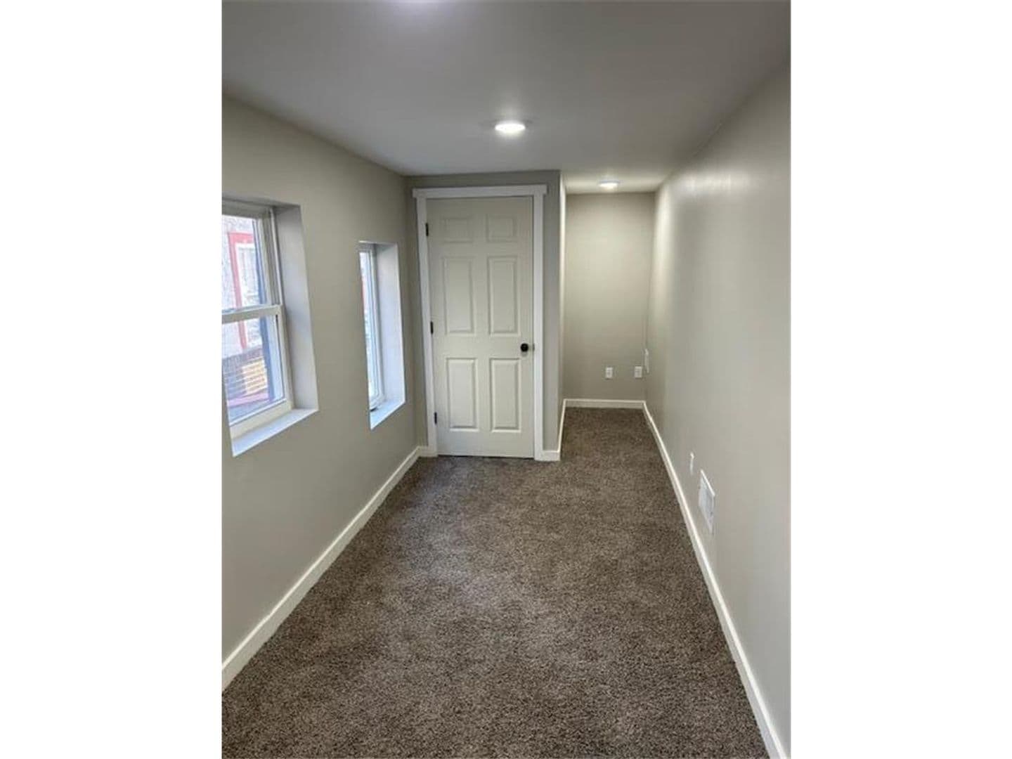 Minneapolis Apartment: 1023 17th Ave SE