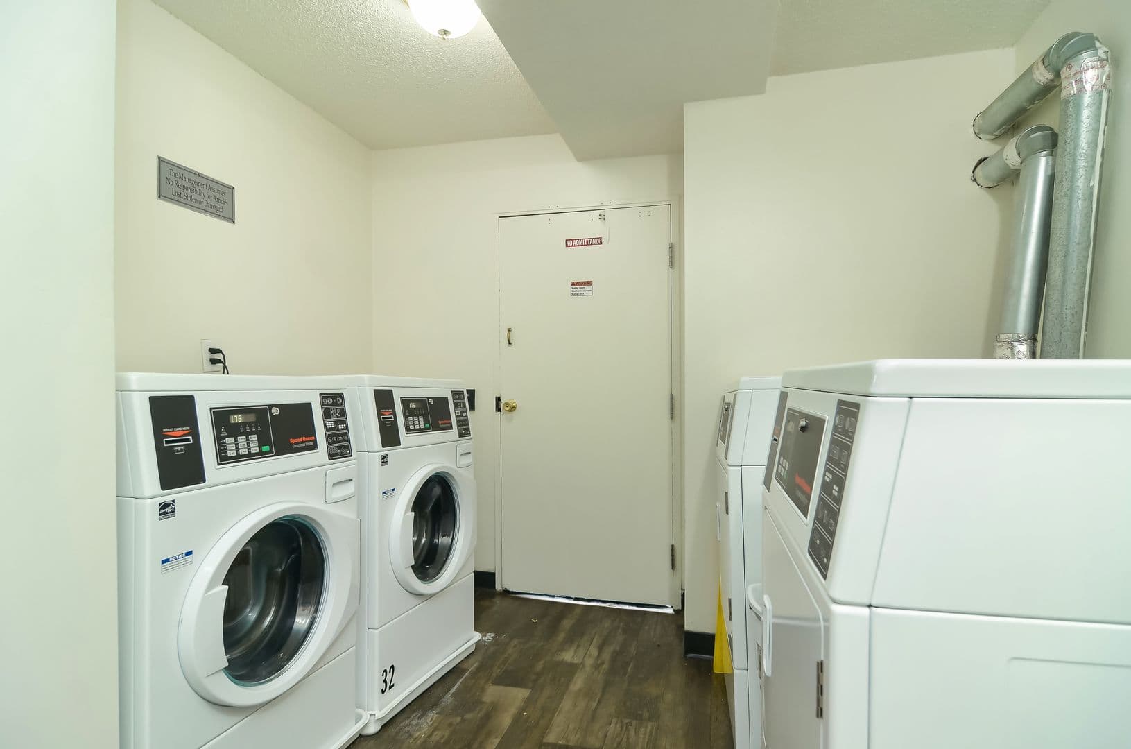 St Paul Apartment: 1609 N Woodbridge St