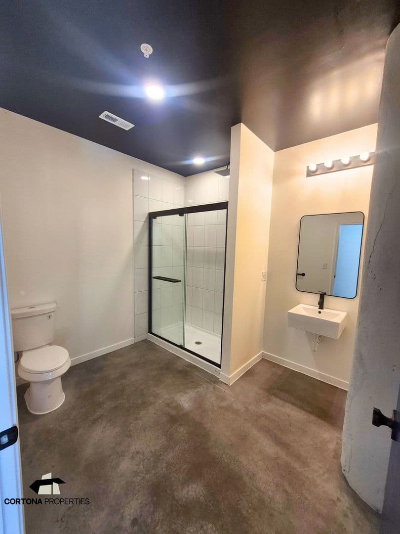 St. Louis Apartment: 2327 Texas Ave.