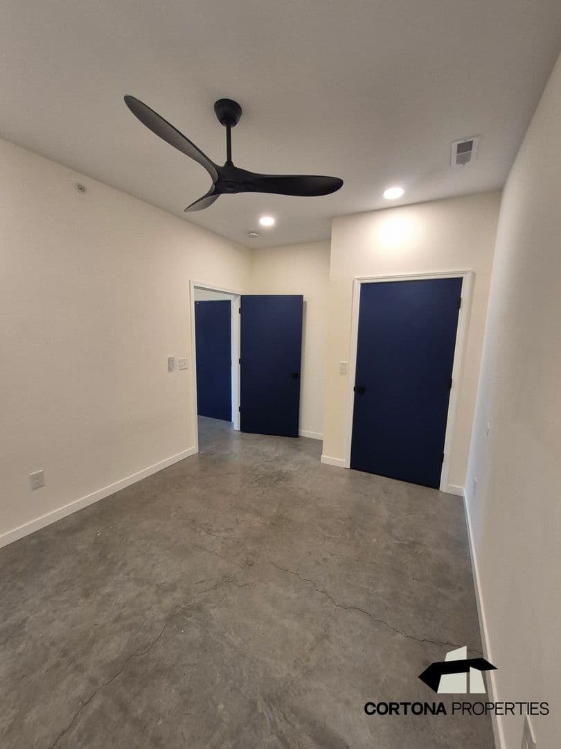 St. Louis Apartment: 2327 Texas Ave