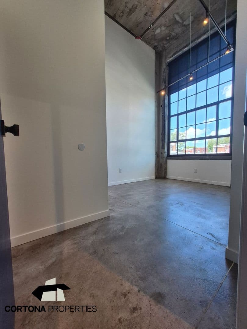 St. Louis Apartment: 2327 Texas Ave