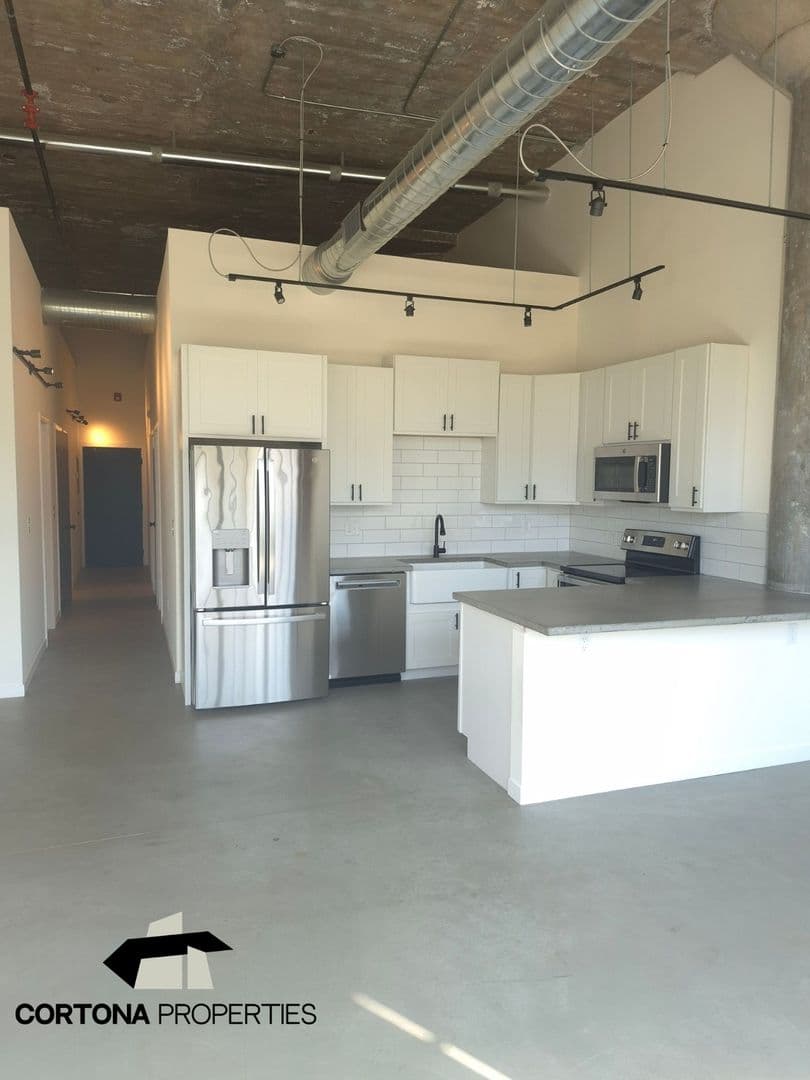St. Louis Apartment: 2327 Texas Ave.