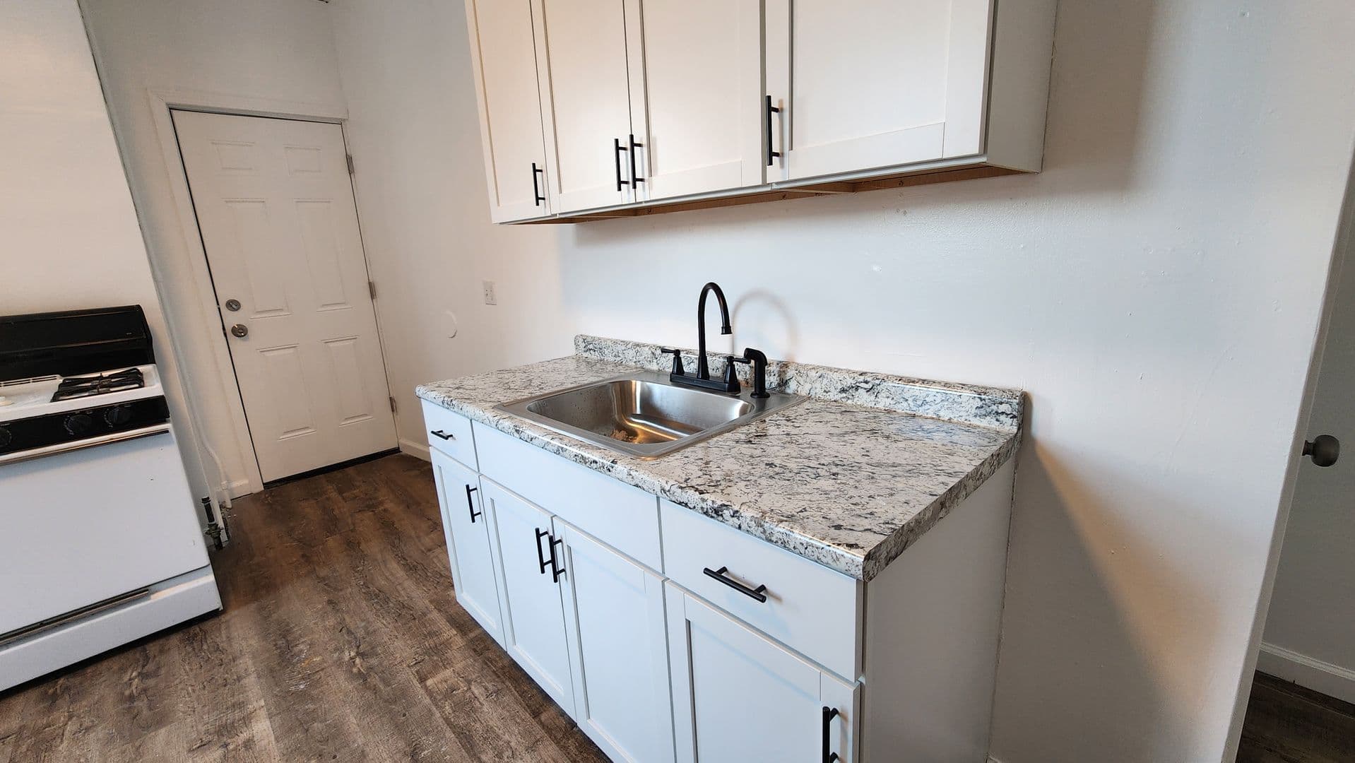 Pittsburgh Apartment: 4600 Friendship Ave