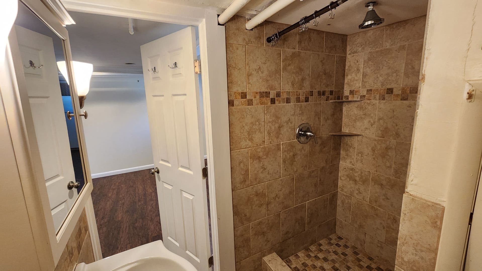 Pittsburgh Apartment: 3230 Wainbell Avenue