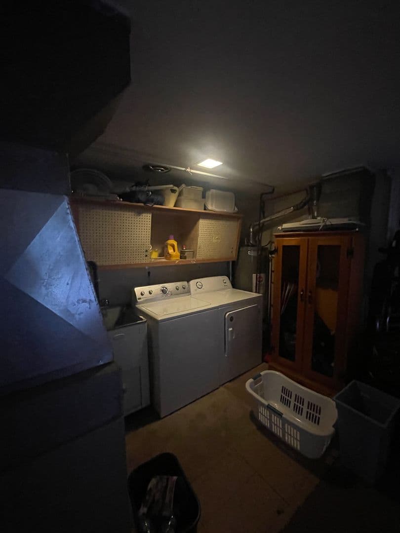 Elizabeth Apartment: 815 and 817 7th Avenue