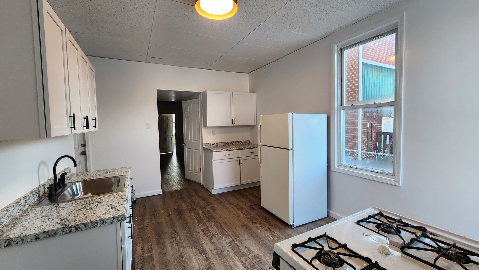 Pittsburgh Apartment: 4600 Friendship Ave