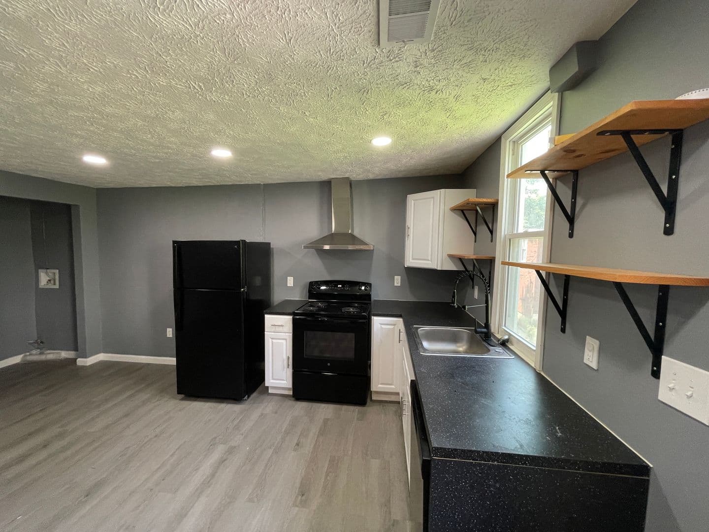 Pittsburgh Apartment: 1027 Salter Way
