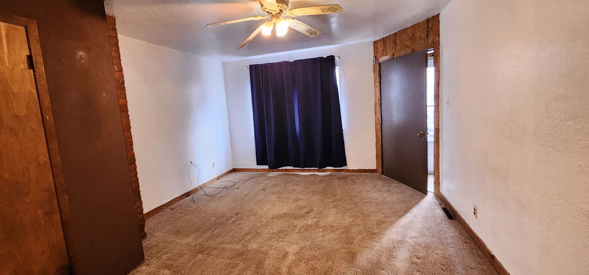 Pittsburgh Apartment: 210 Taylor Street