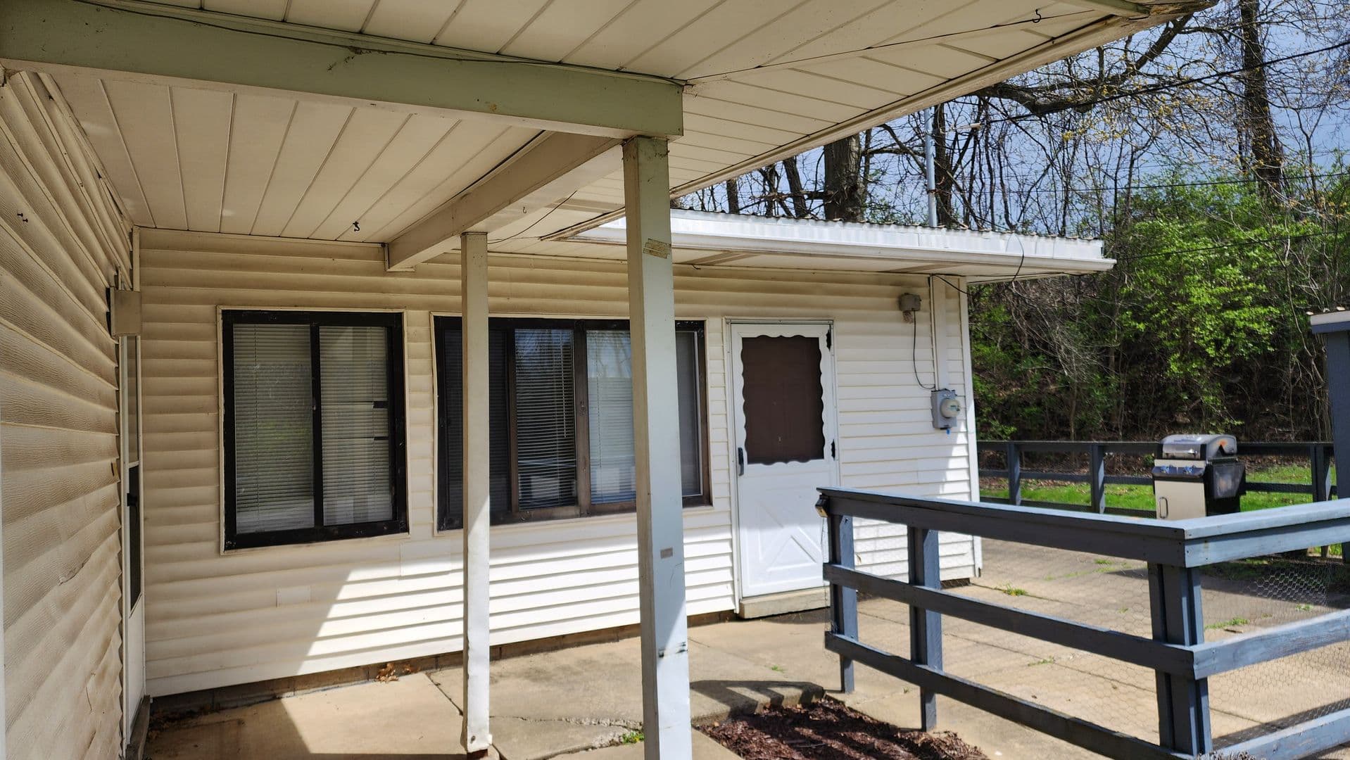 Finleyville House: 101 Deer Path