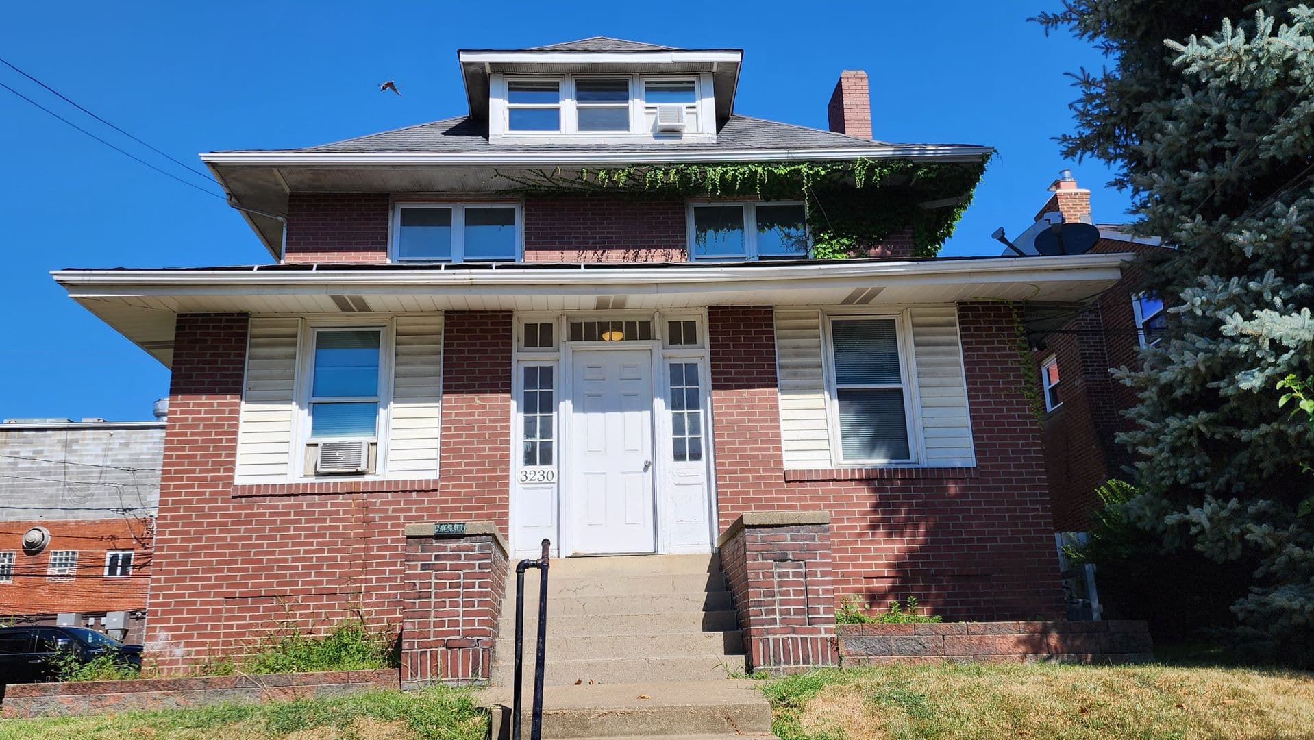 Pittsburgh Apartment: 3230 Wainbell Avenue