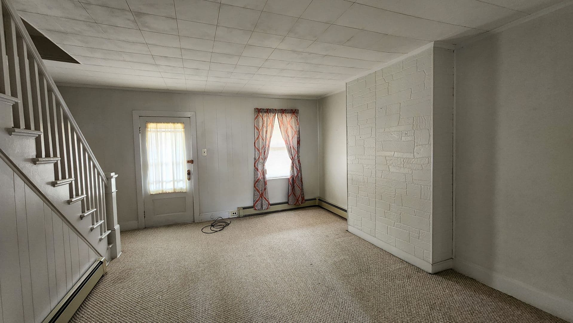 MT Pleasant House: 6781 Low Street