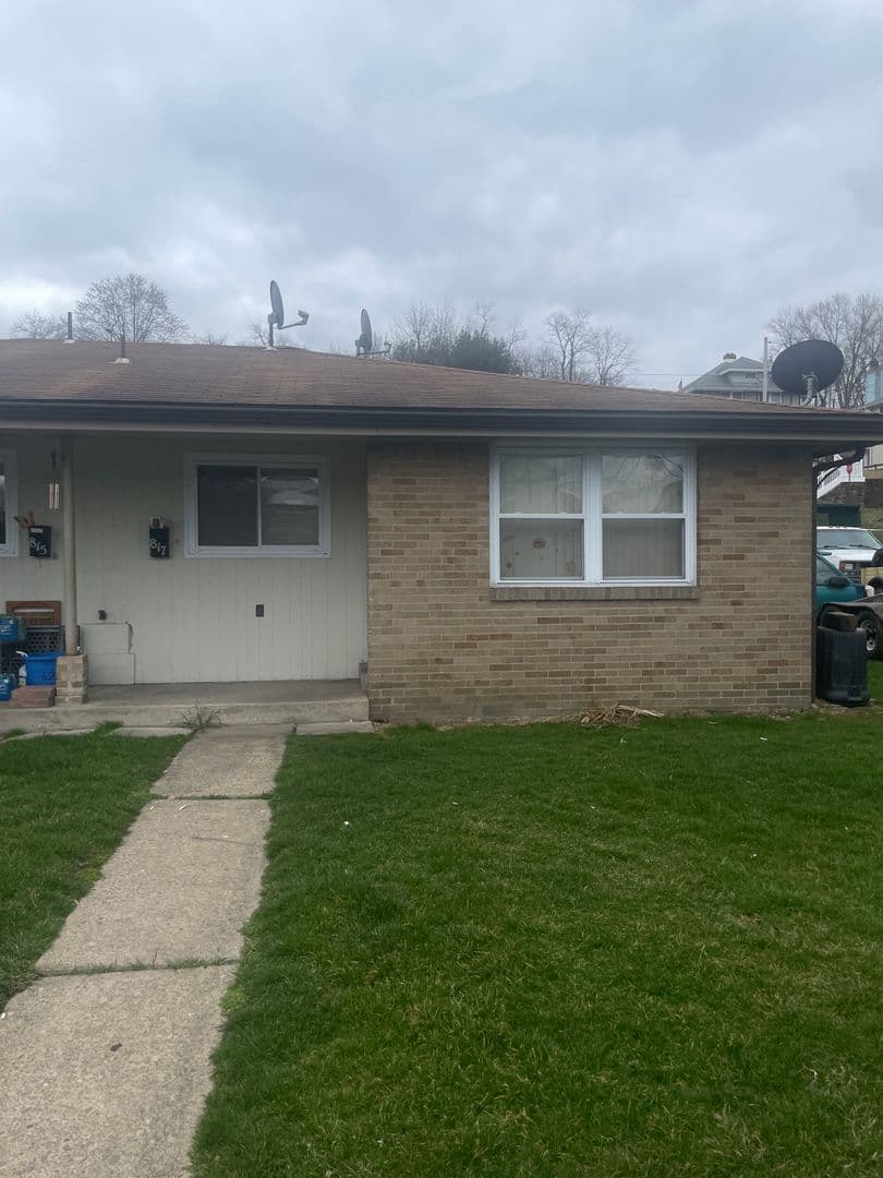 Elizabeth Apartment: 815 and 817 7th Avenue