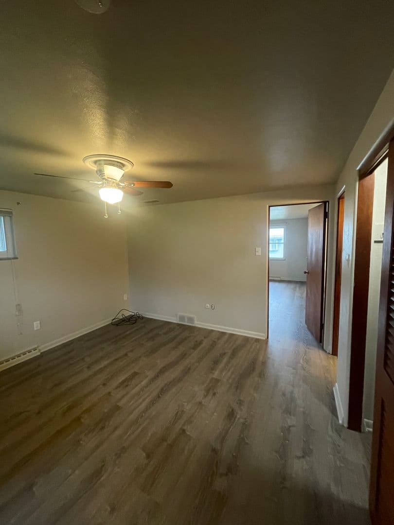 Elizabeth Apartment: 815 and 817 7th Avenue