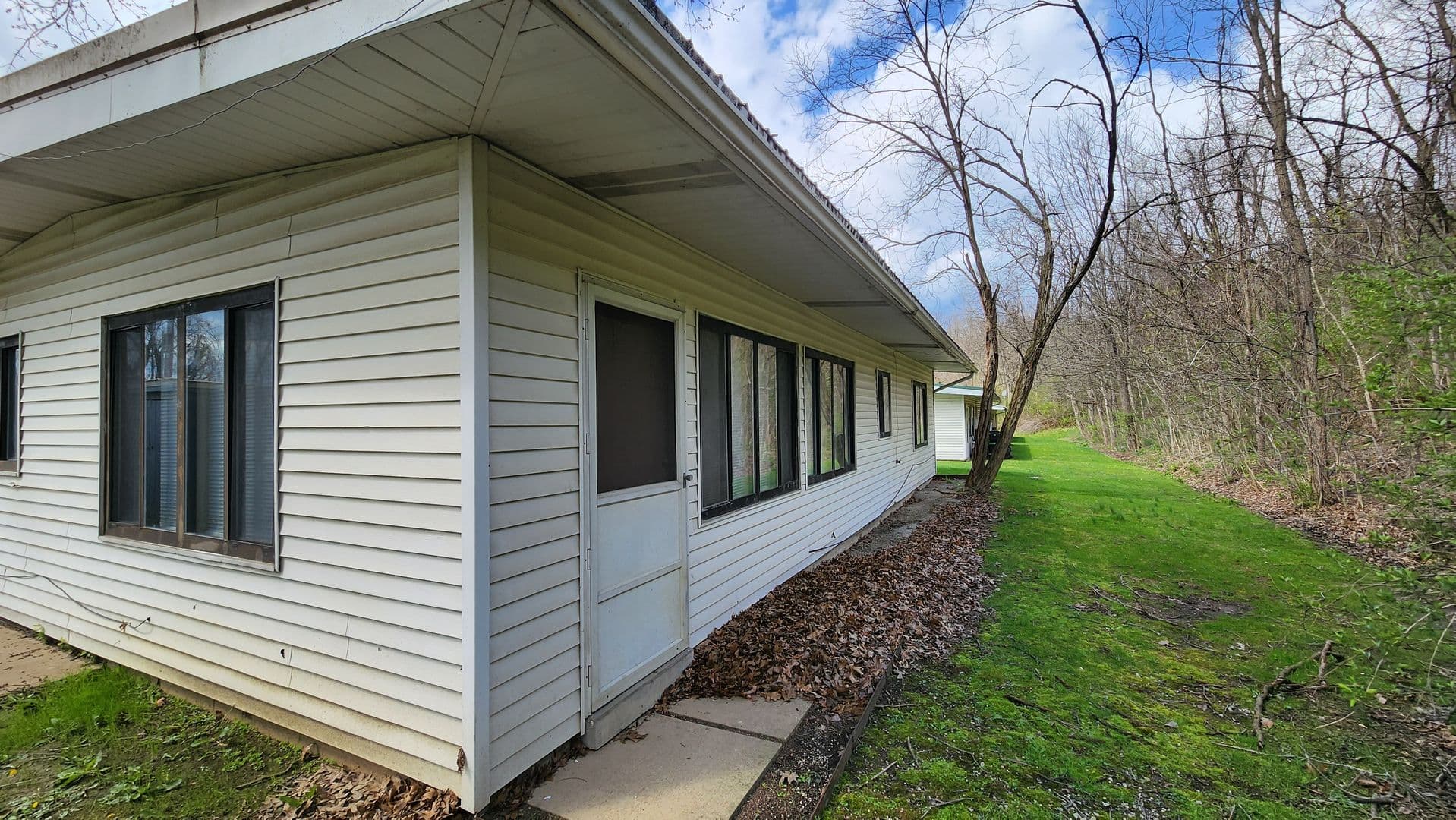 Finleyville House: 101 Deer Path