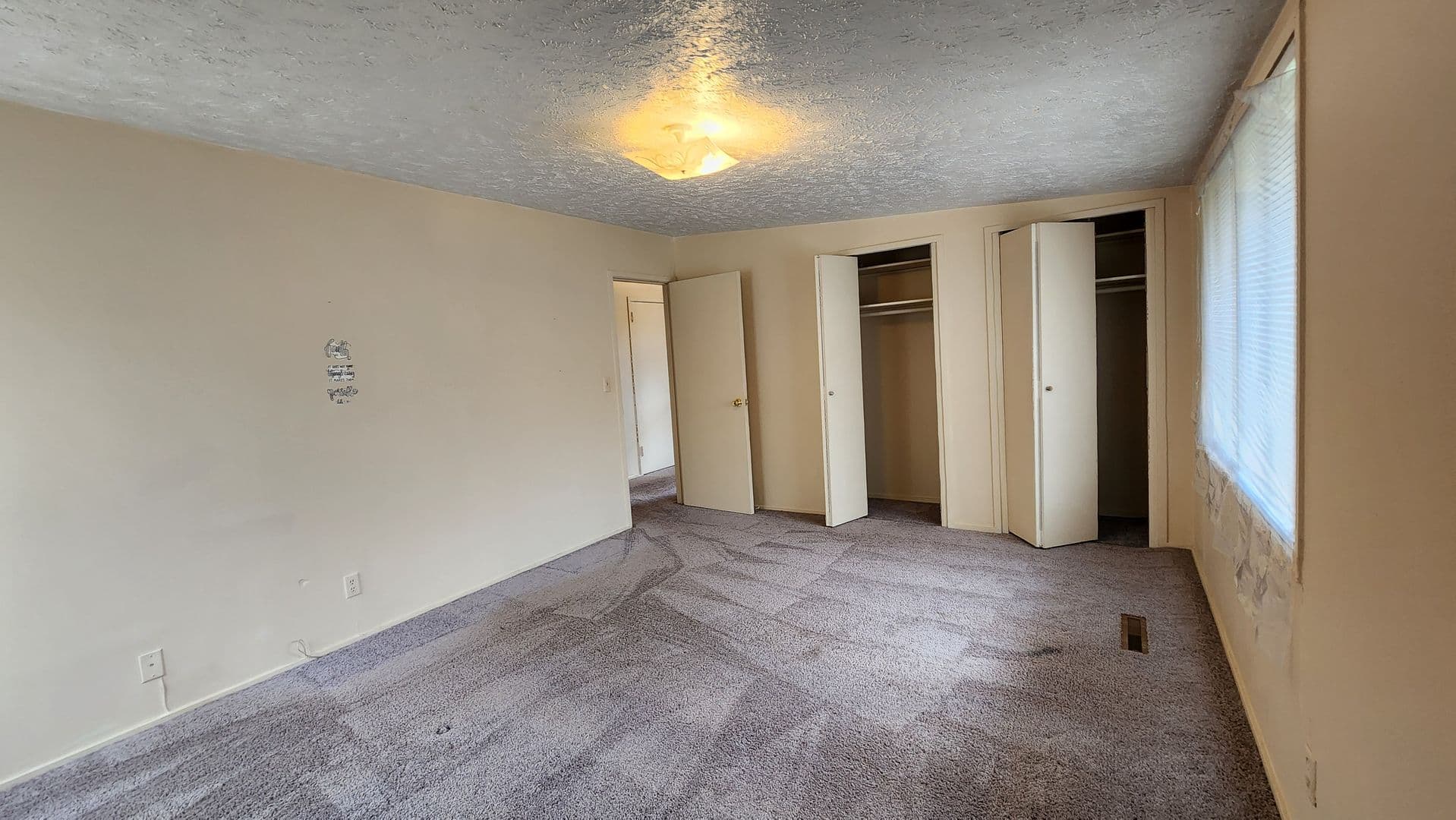 Finleyville House: 101 Deer Path