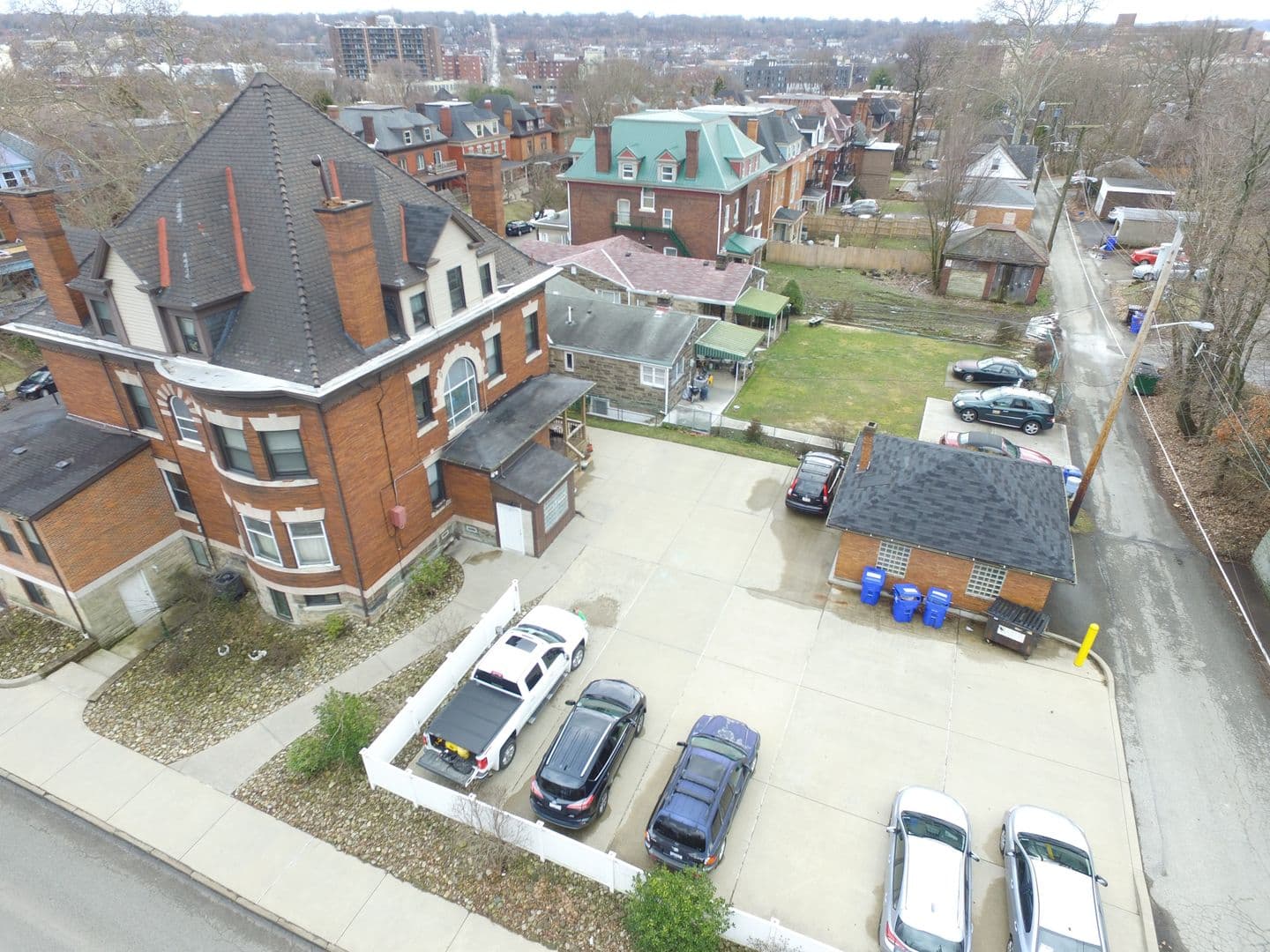 Pittsburgh Apartment: 304 S. Graham St. Apt. 2A