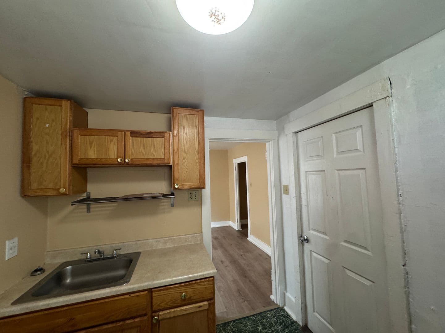 Pittsburgh Apartment: 2918 Clermont Avenue