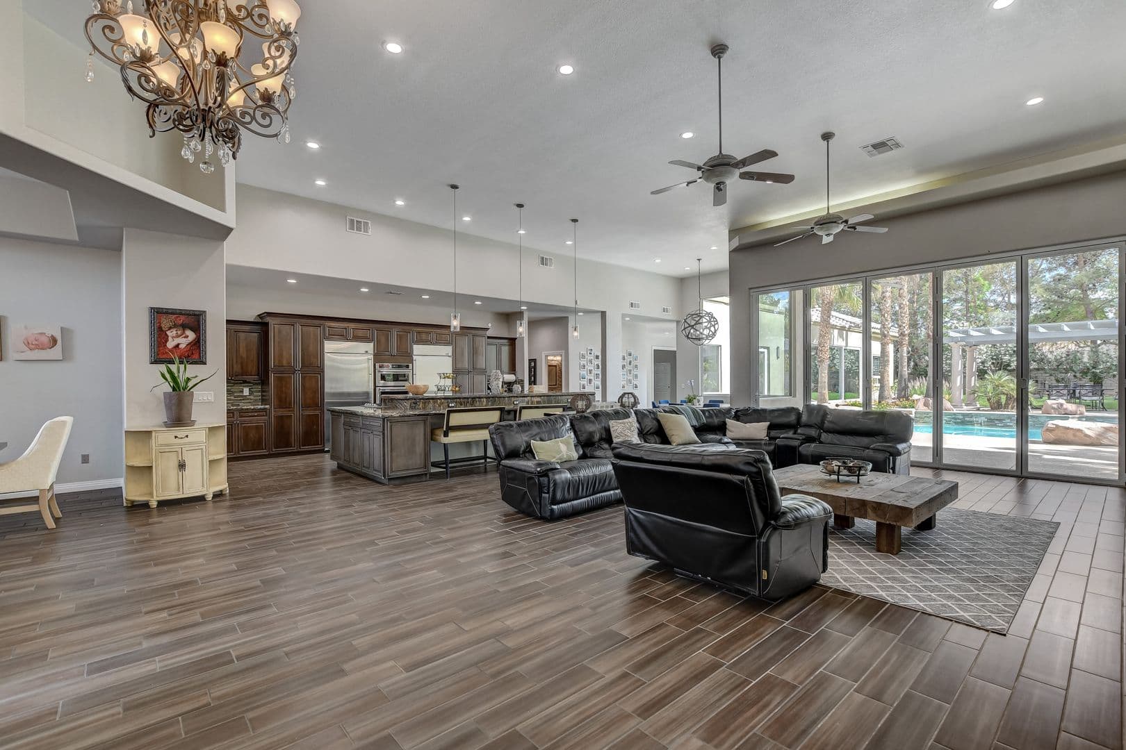 Las Vegas House: 7417 Doe Ave