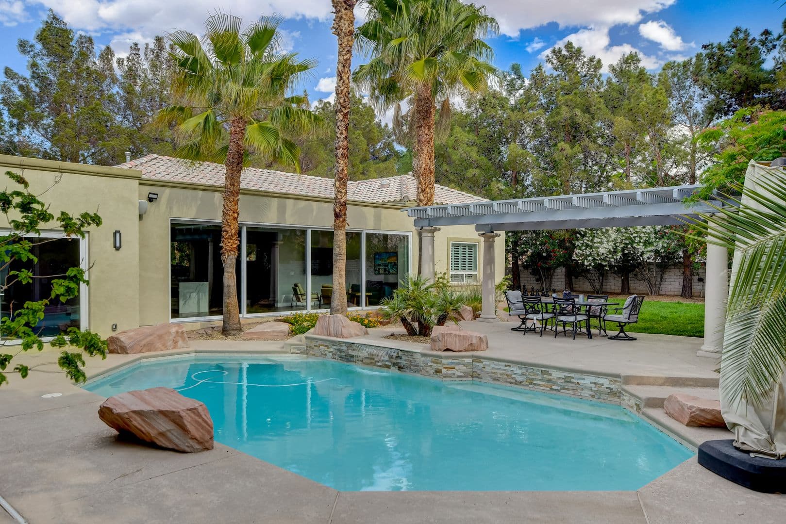 Las Vegas House: 7417 Doe Ave