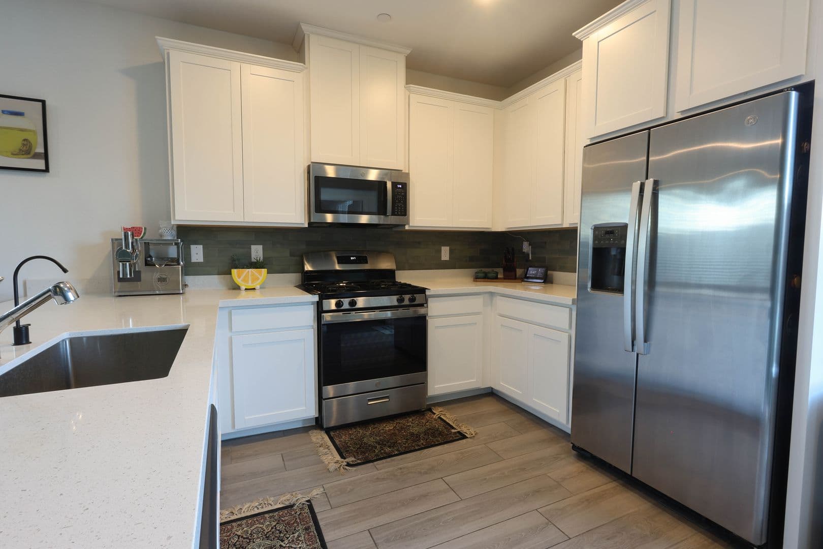 Henderson House: 294 Bridge Canyon St