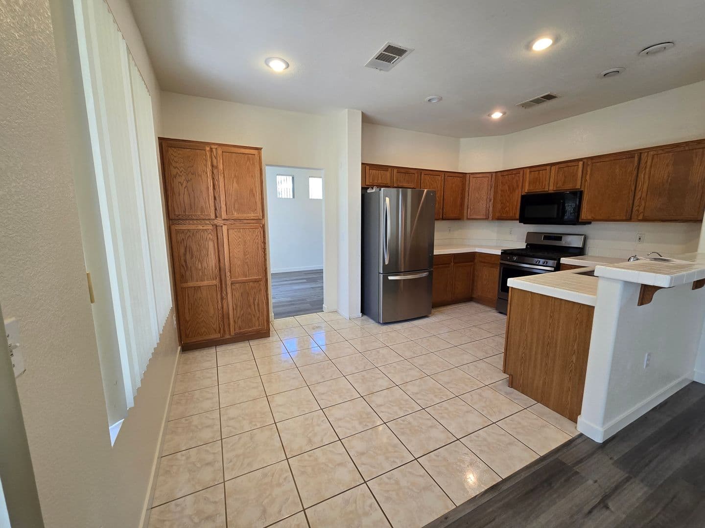Henderson House: 3033 Panorama Ridge Dr