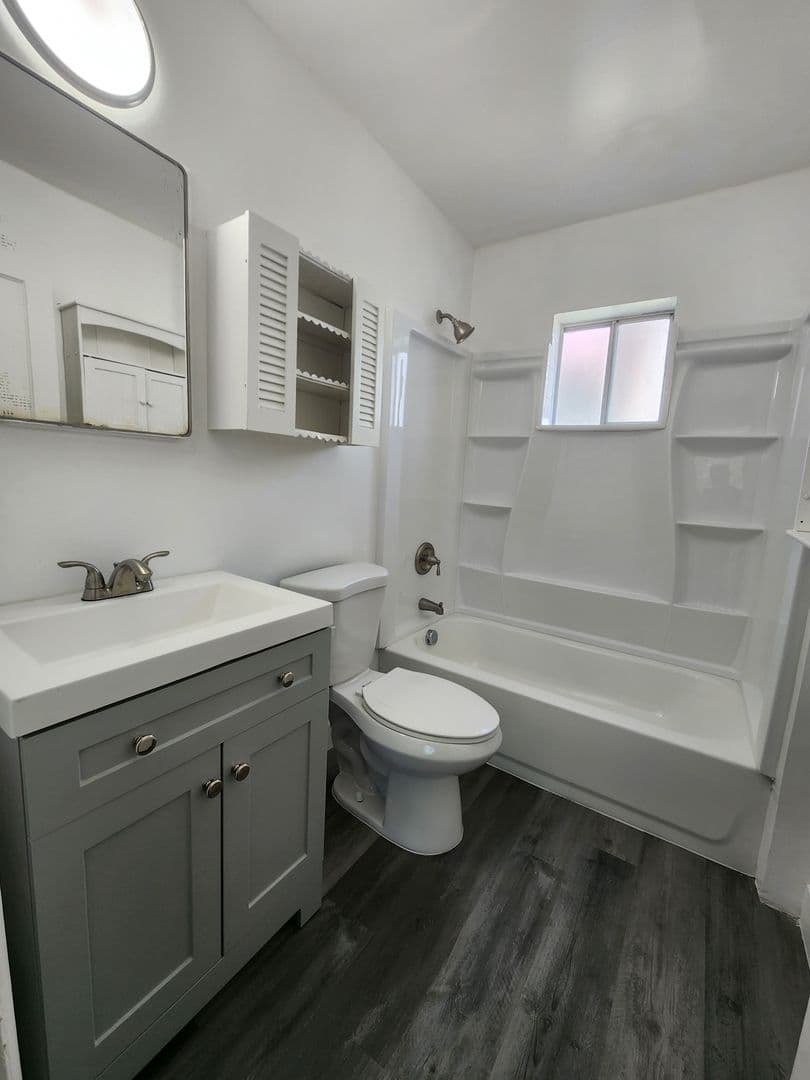 Las Vegas Apartment: 432 N 15th Street