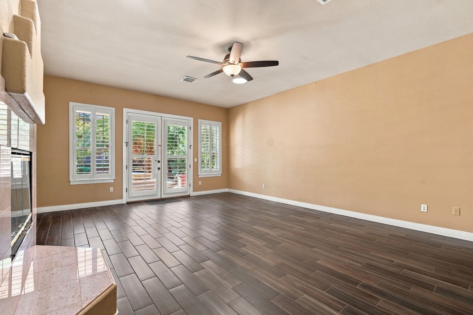 Las Vegas House: 7417 Doe Ave