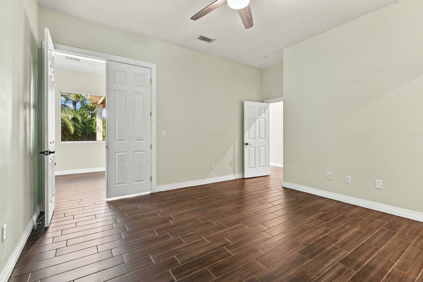Las Vegas House: 7417 Doe Ave