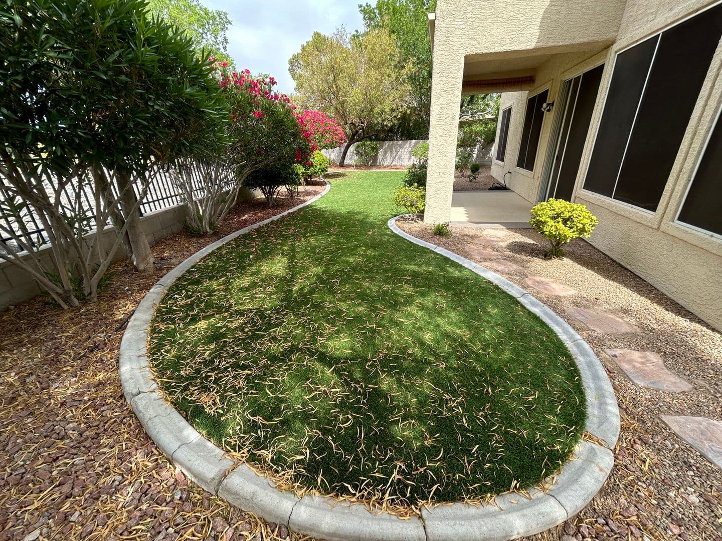 Henderson House: 3033 Panorama Ridge Dr