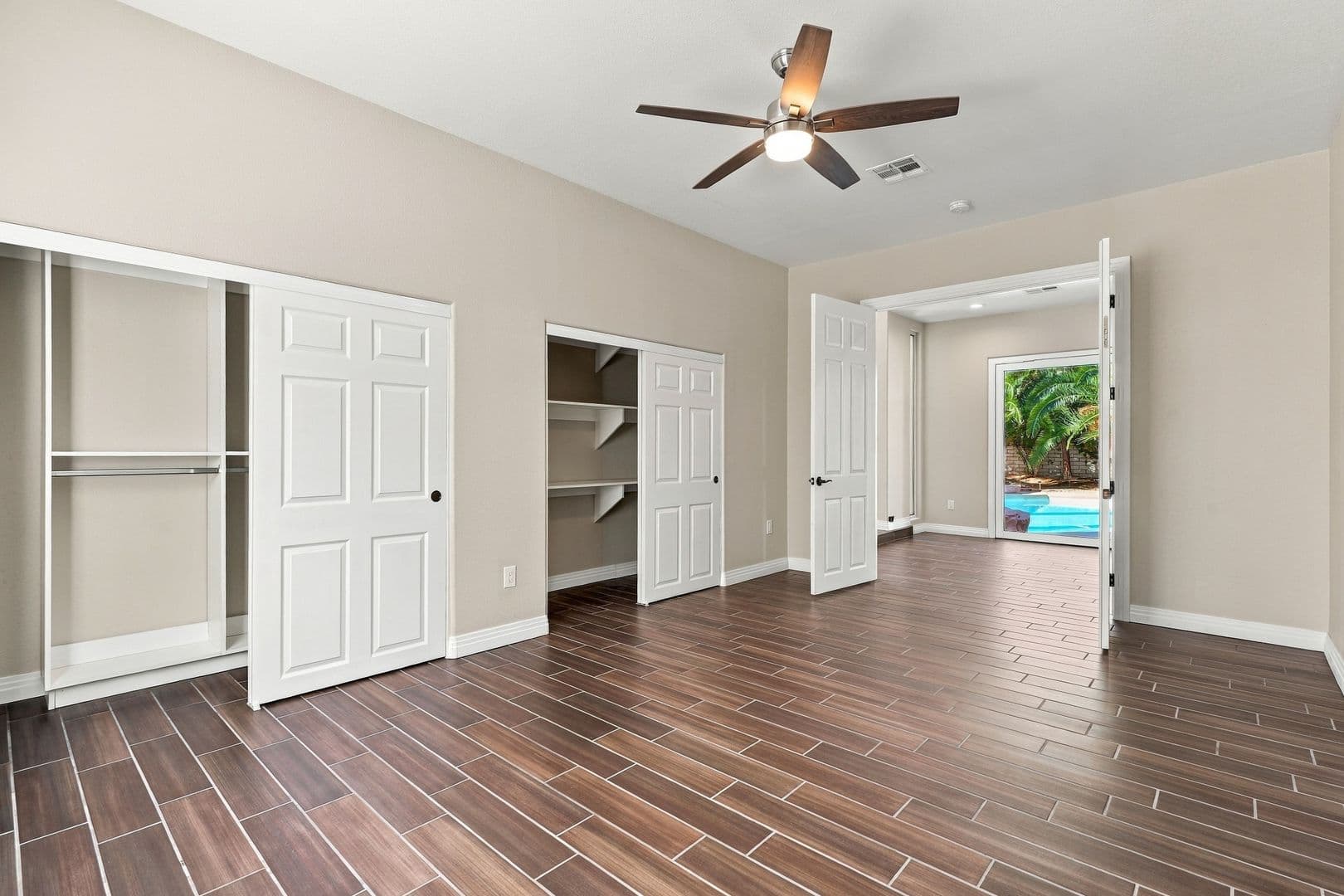 Las Vegas House: 7417 Doe Ave