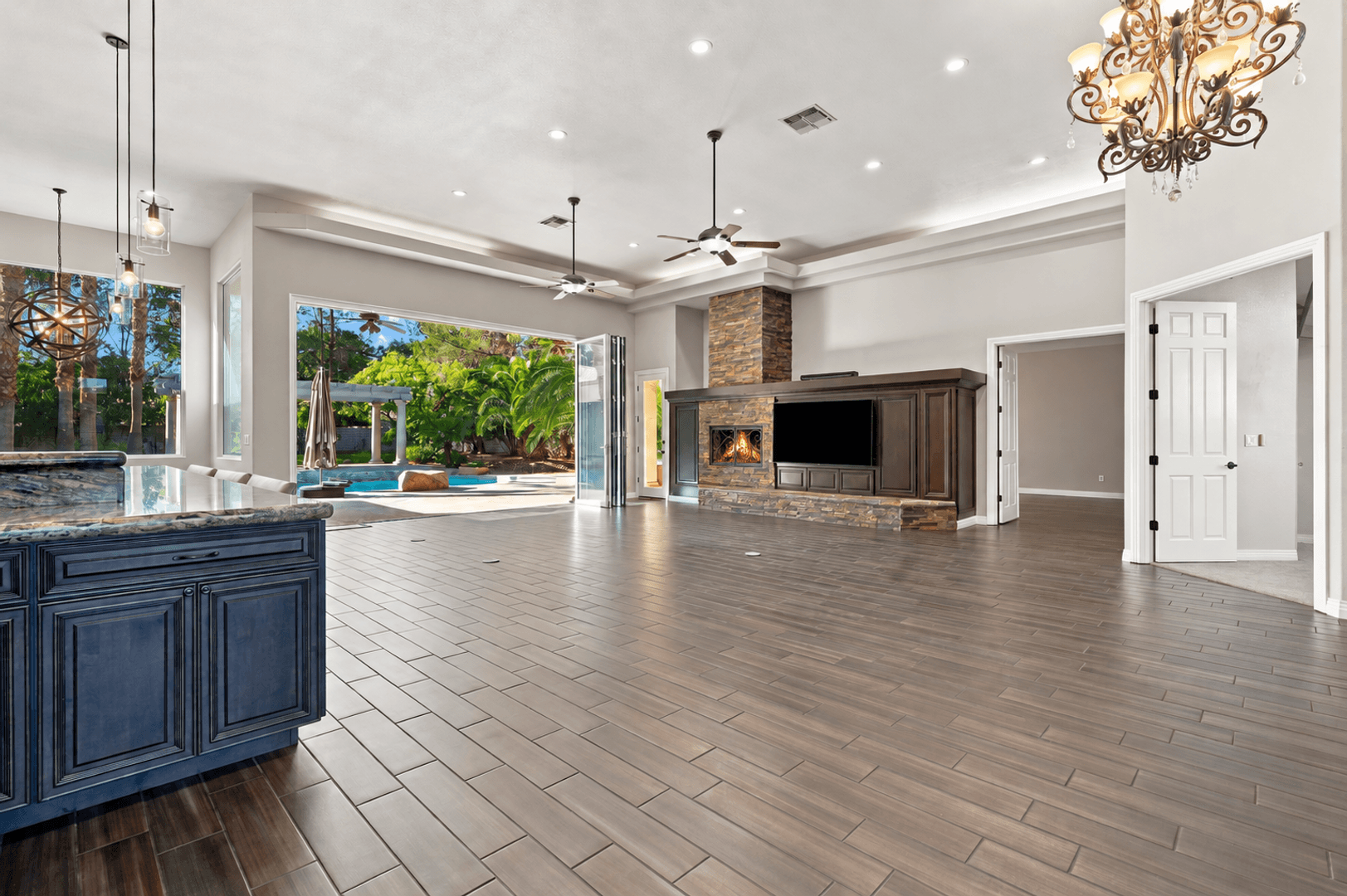 Las Vegas House: 7417 Doe Ave